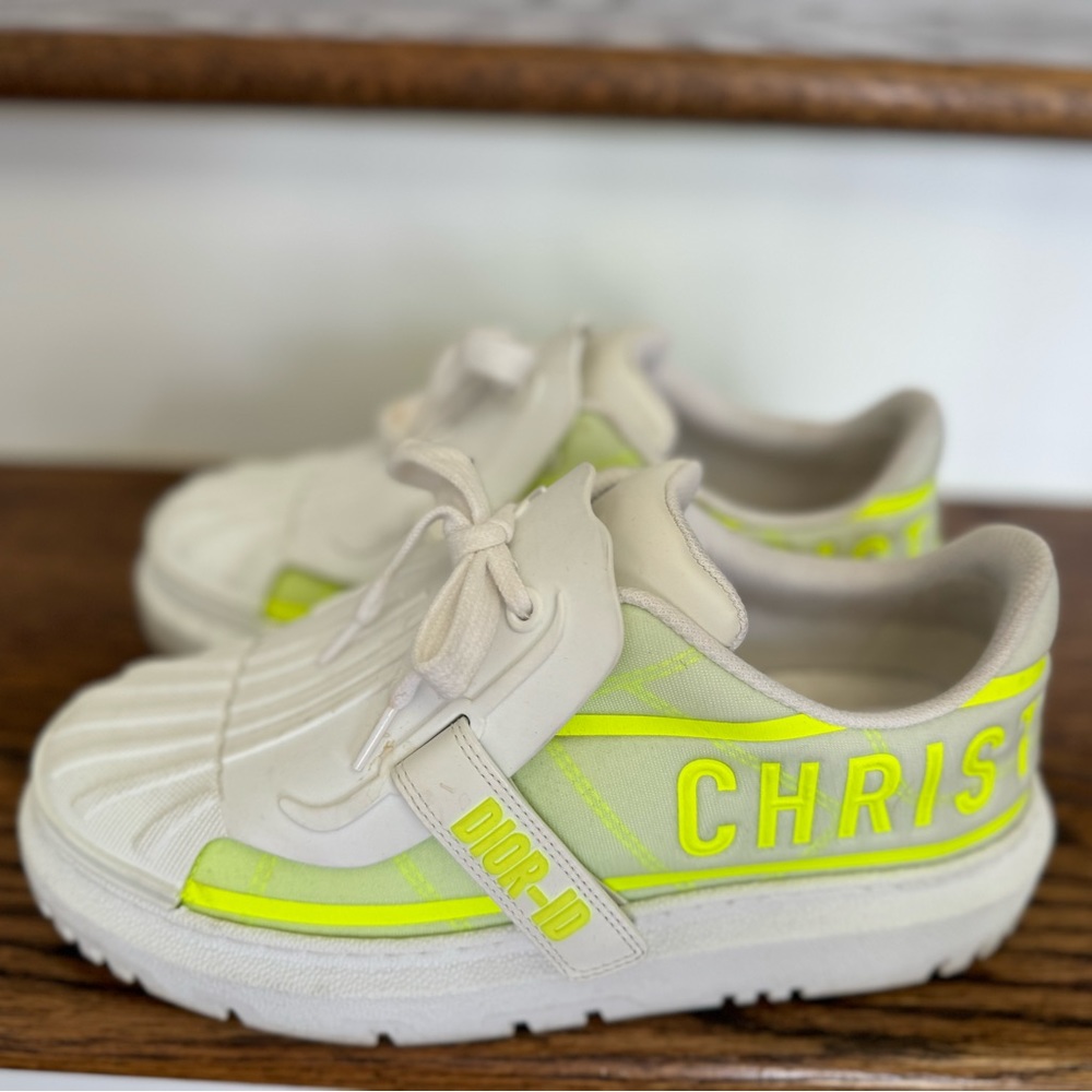 CHRISTIAN DIOR
Reflective Dior-ID Platform Sneakers 38.5 Yellow Fluo
